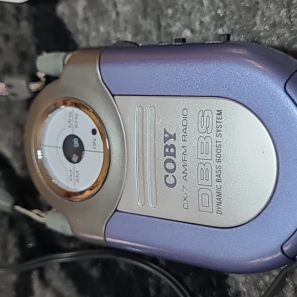 VINTAGE COBY CX-7 MINI PORTABLE AM-FM RADIO RECEIVER EARPHONES PRICE FIRM - Picture 3 of 12
